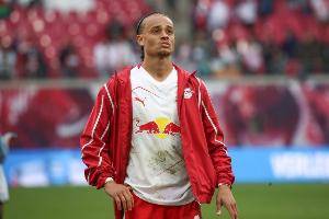 世预赛-图片报：西蒙斯离队的概率降至50%，切尔西得先卖人才能签他