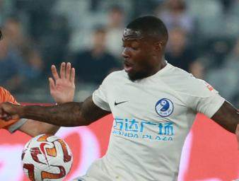 世预赛-【中超】普茨林破门曼巴扳平 南通1比1十人大连人